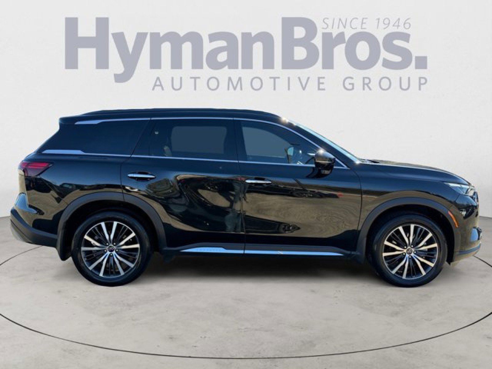 Certified 2023 INFINITI QX60 Autograph w/ Cargo Package AWD/4WD image 2