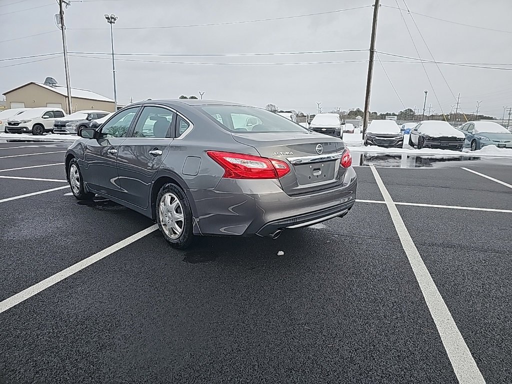 Used 2017 Nissan Altima 2.5 S w/ Power Driver Seat Package image 7