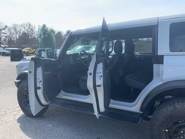 New 2026 Ford Bronco Outer Banks w/ Sasquatch Package AWD/4WD image 18