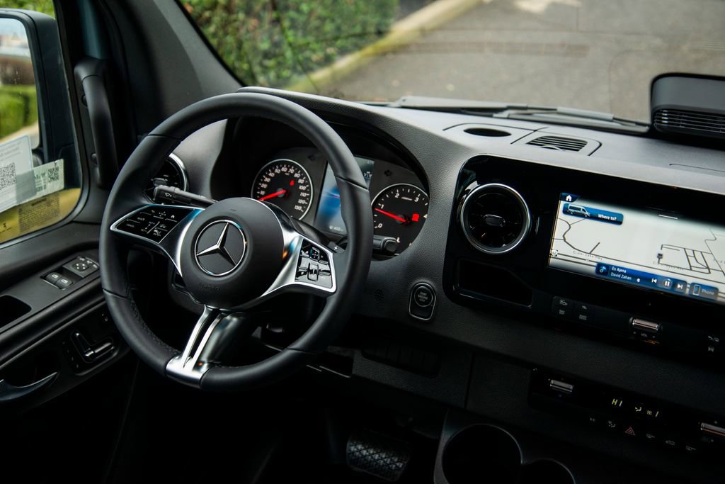 New 2026 Mercedes-Benz Sprinter 2500 image 18