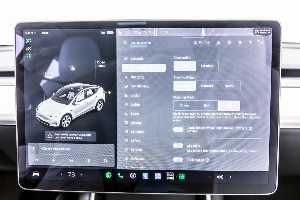 Used 2021 Tesla Model Y 2WD image 24
