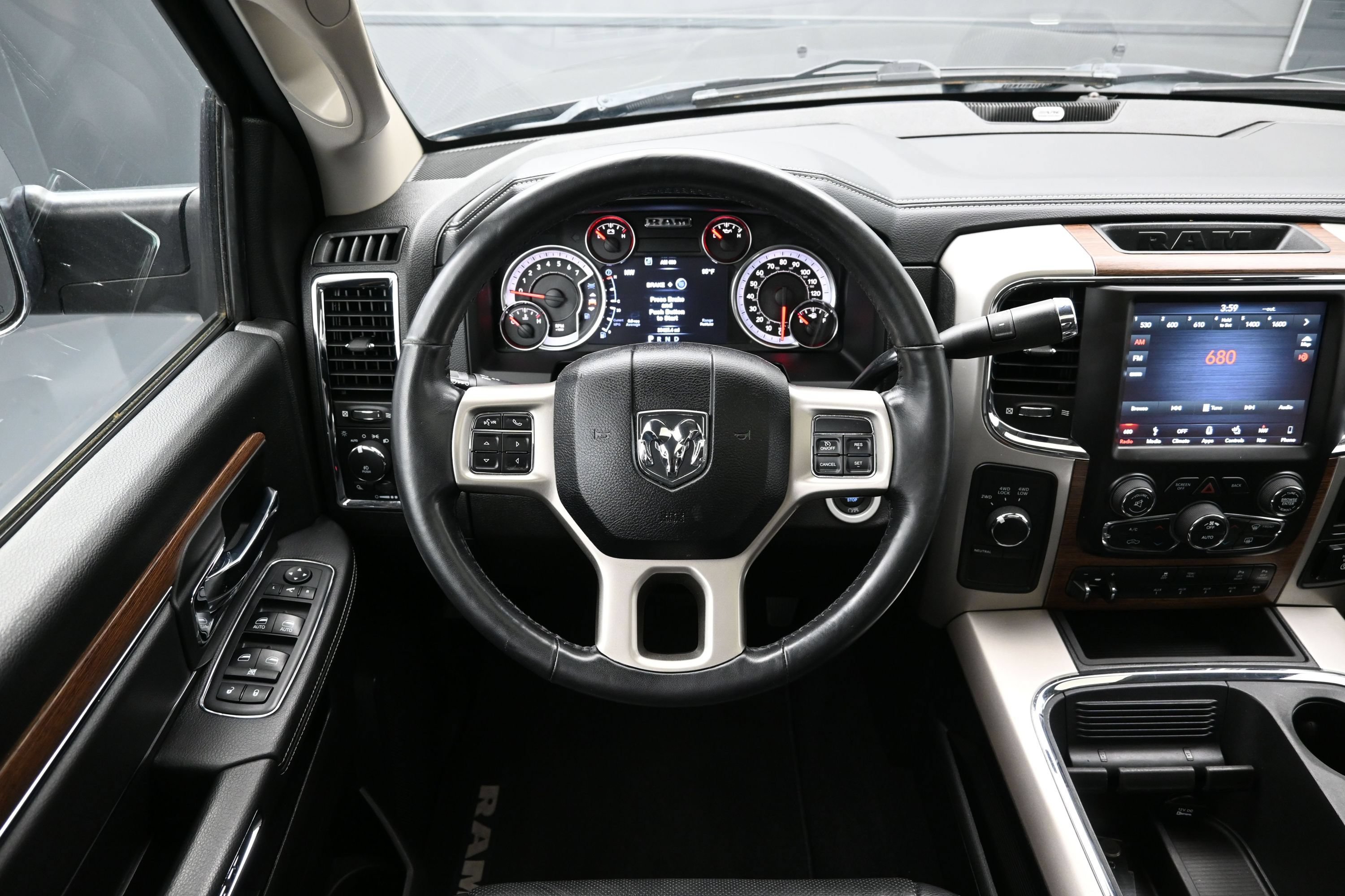 Used 2018 RAM 2500 Laramie w/ Snow Chief Group AWD/4WD image 26