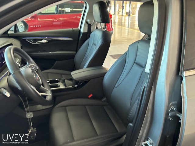 Used 2024 Buick Envision Preferred AWD/4WD image 3