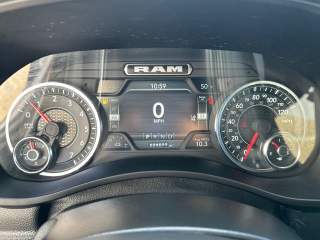 Used 2024 RAM 2500 Big Horn w/ Safety Group image 28