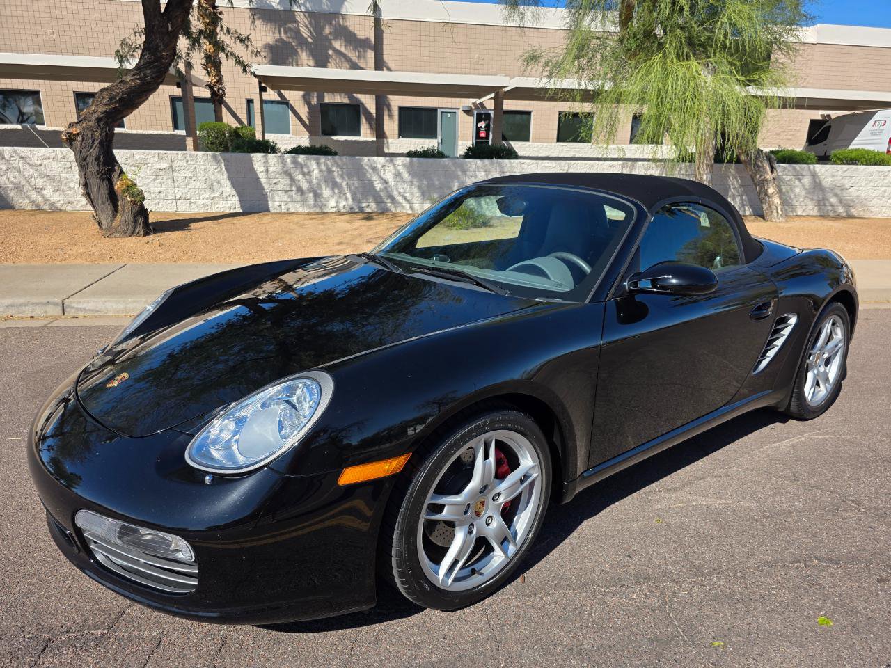 Used 2005 Porsche Boxster S image 9