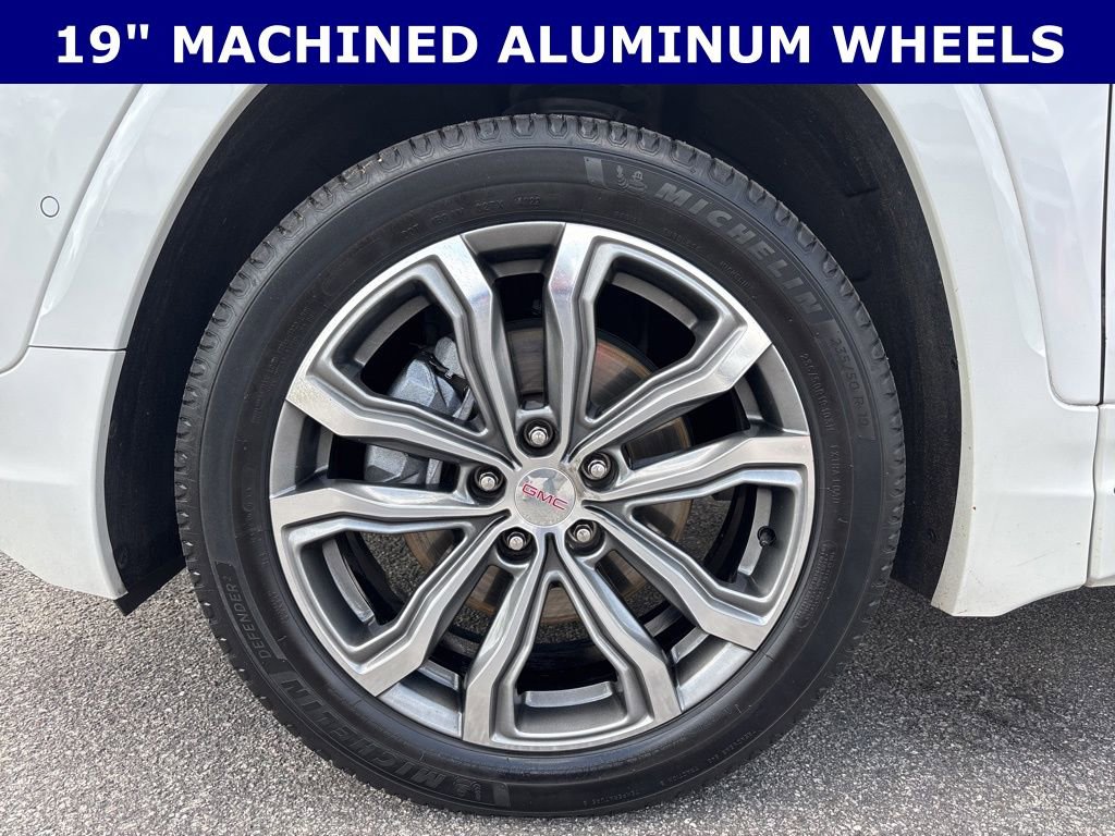 Used 2020 GMC Terrain Denali w/ Denali Premium Package AWD/4WD image 7