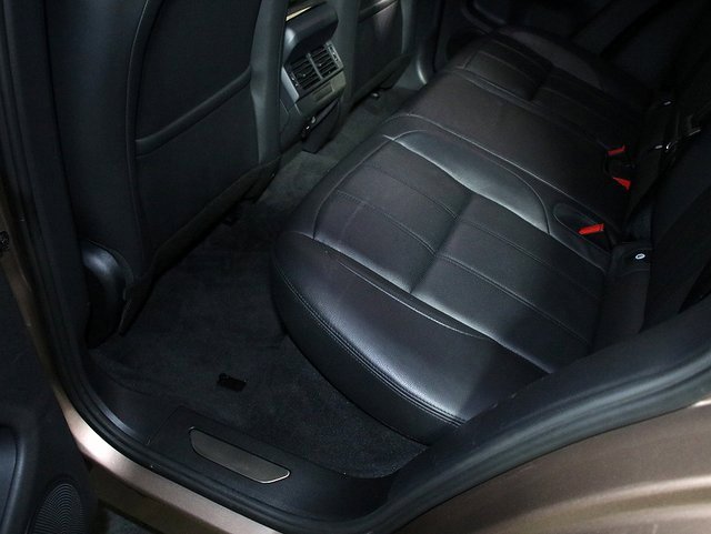 Used 2024 Land Rover Range Rover Evoque Dynamic SE image 27
