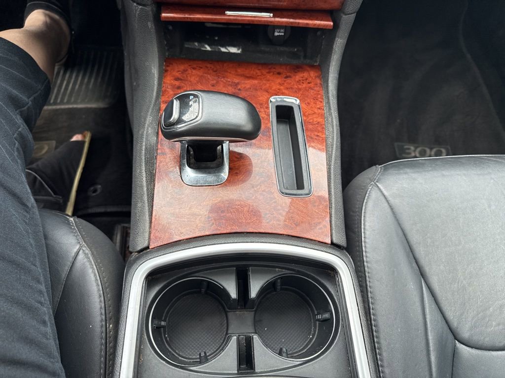 Used 2014 Chrysler 300 image 21