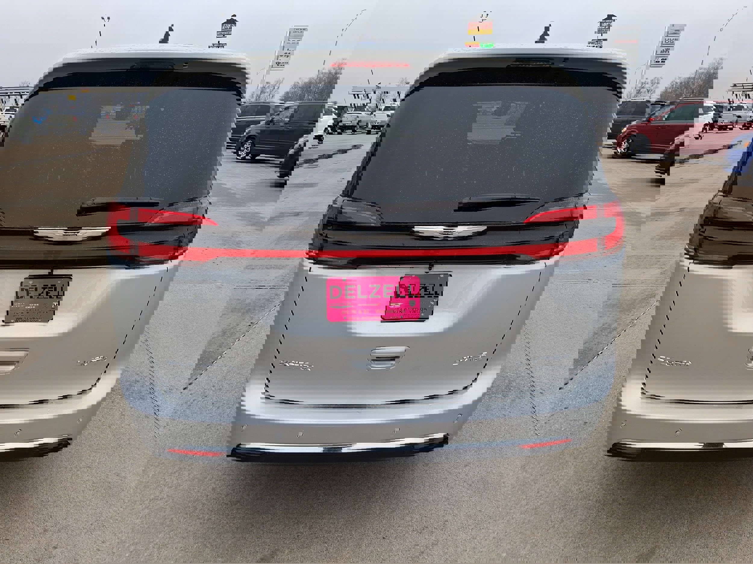 New 2026 Chrysler Pacifica Limited image 7