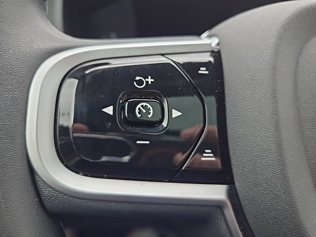 Certified 2026 Volvo XC60 B5 Plus AWD/4WD image 26