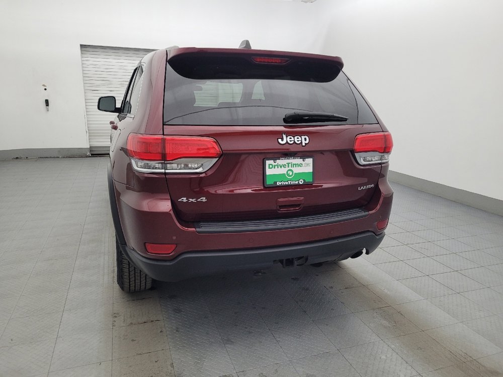 Used 2019 Jeep Grand Cherokee Laredo AWD/4WD image 6