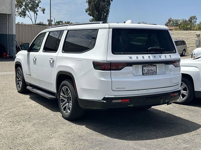 Used 2023 Jeep Wagoneer L Series II AWD/4WD image 4