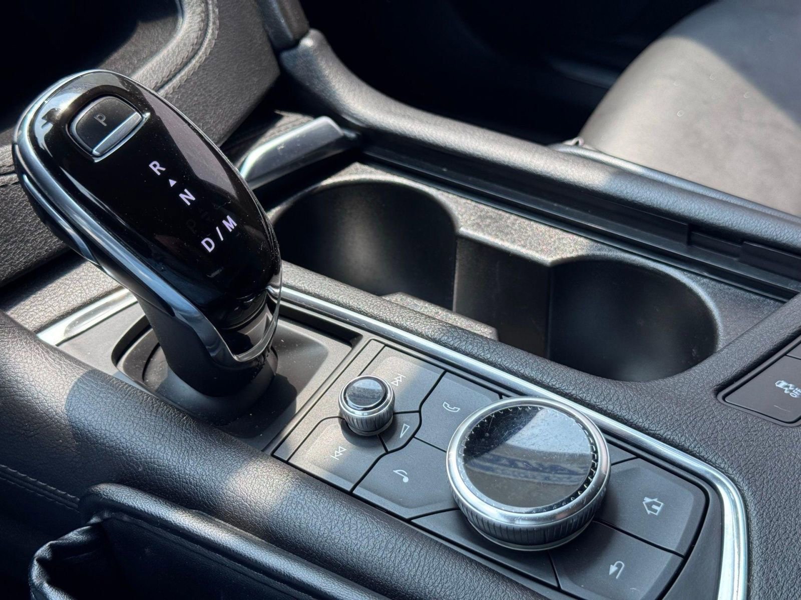 Used 2021 Cadillac XT5 Premium Luxury image 24