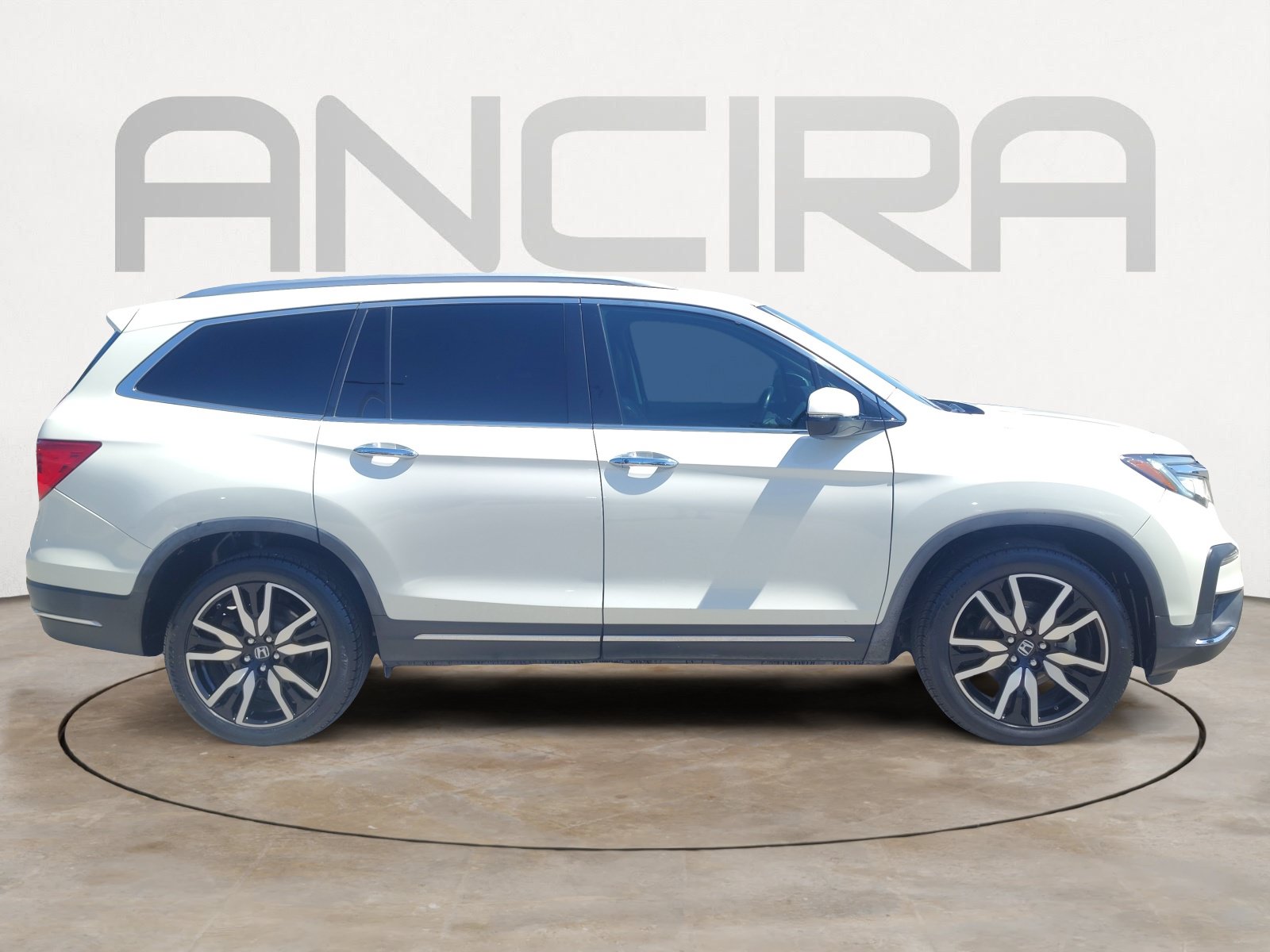 Used 2019 Honda Pilot Elite image 12