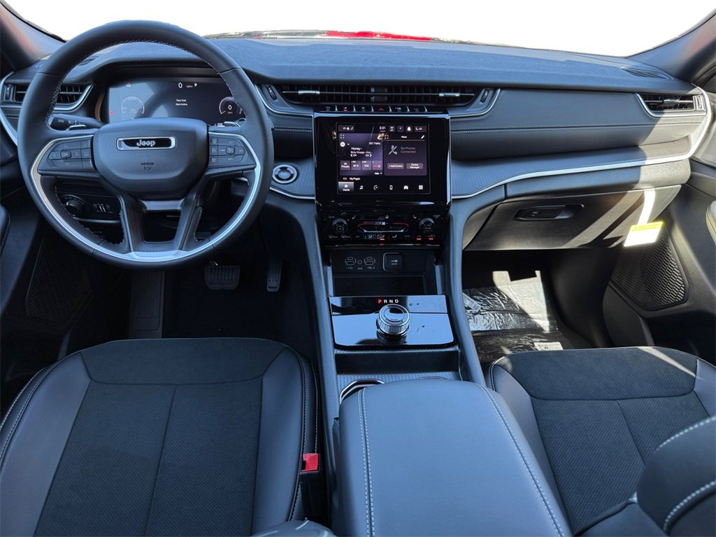 New 2025 Jeep Grand Cherokee L Altitude image 10