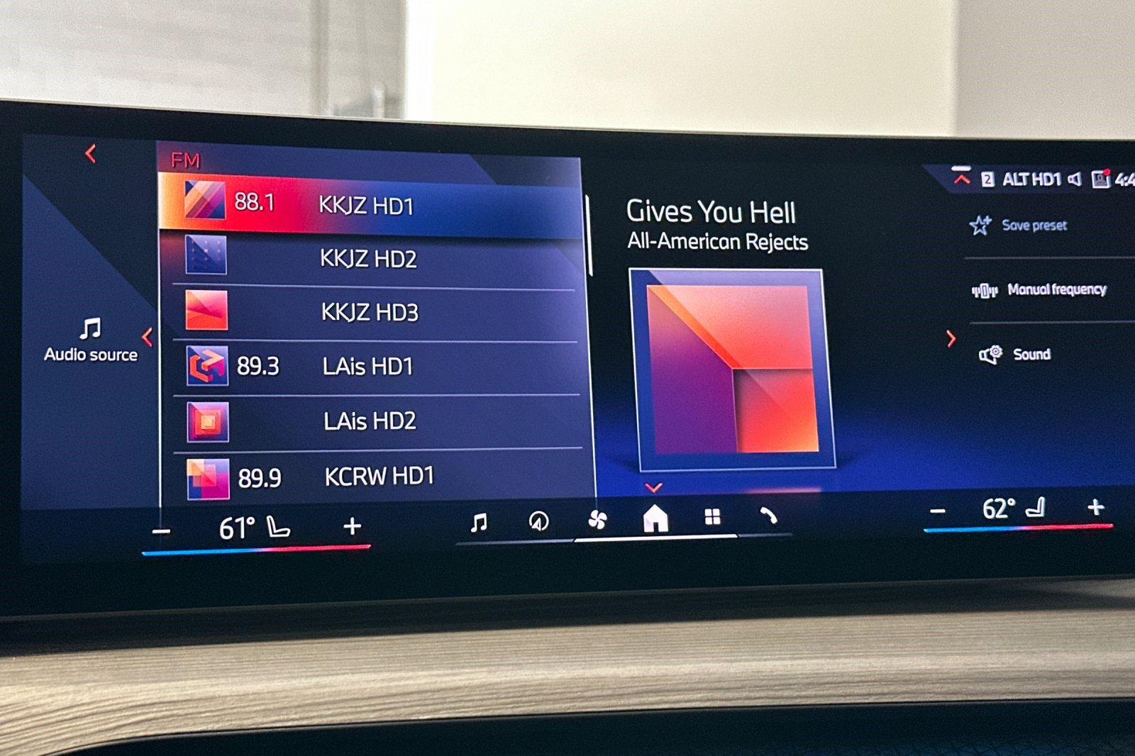 Used 2025 BMW i4 eDrive40 RWD image 21