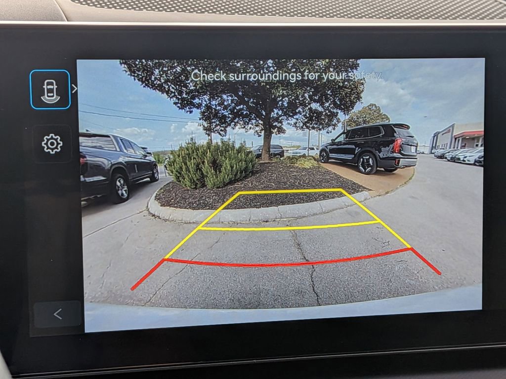 Used 2025 Hyundai Santa Fe SEL image 17