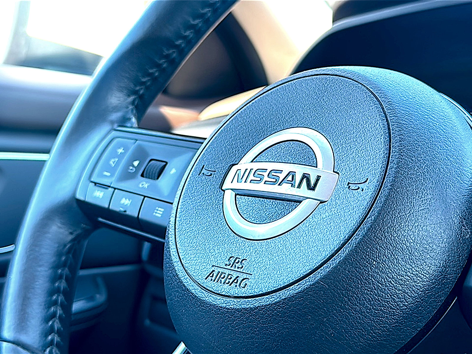 Used 2021 Nissan Rogue SV w/ Premium Package image 31