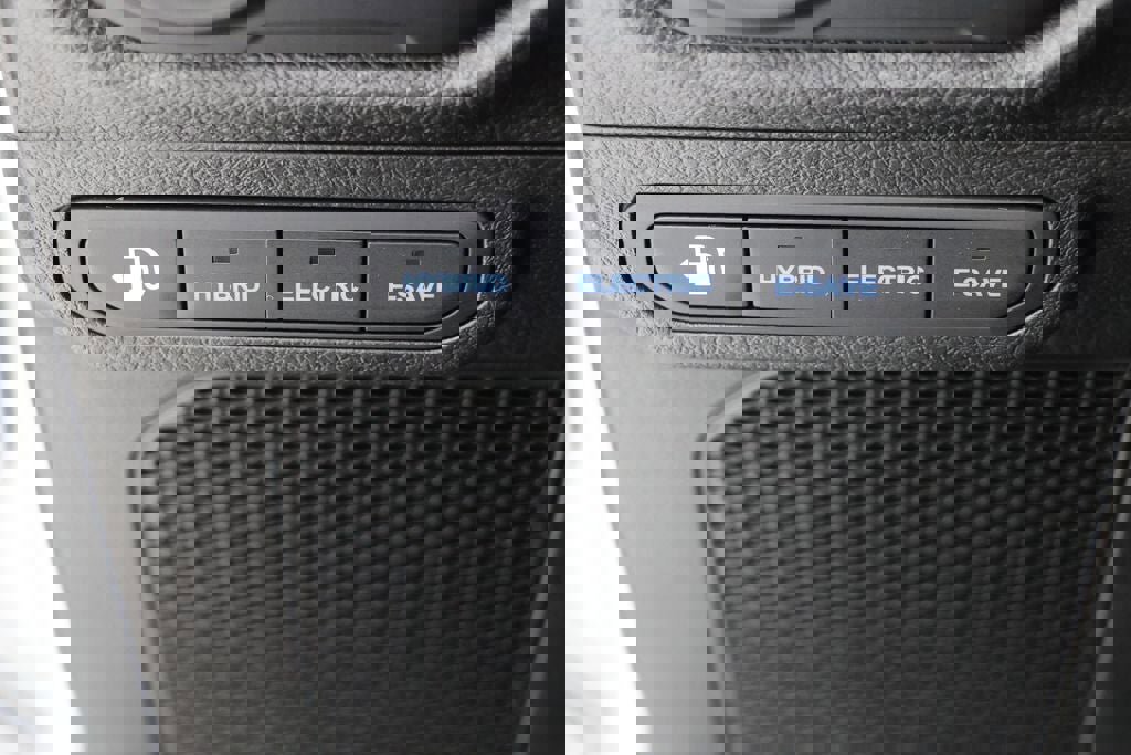 Used 2024 Jeep Wrangler Unlimited image 26