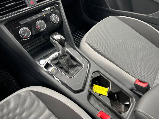 Used 2024 Volkswagen Taos S FWD image 28