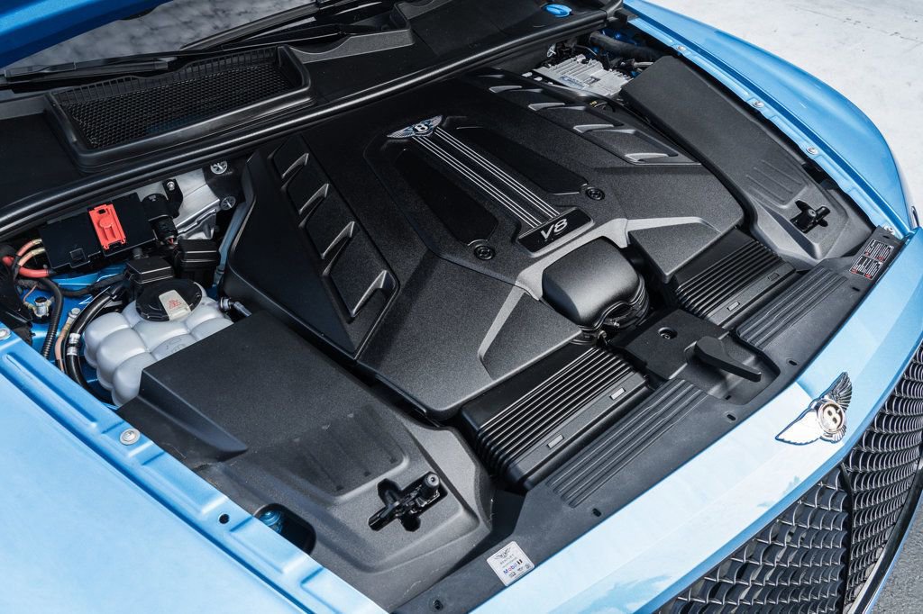Used 2020 Bentley Bentayga image 38