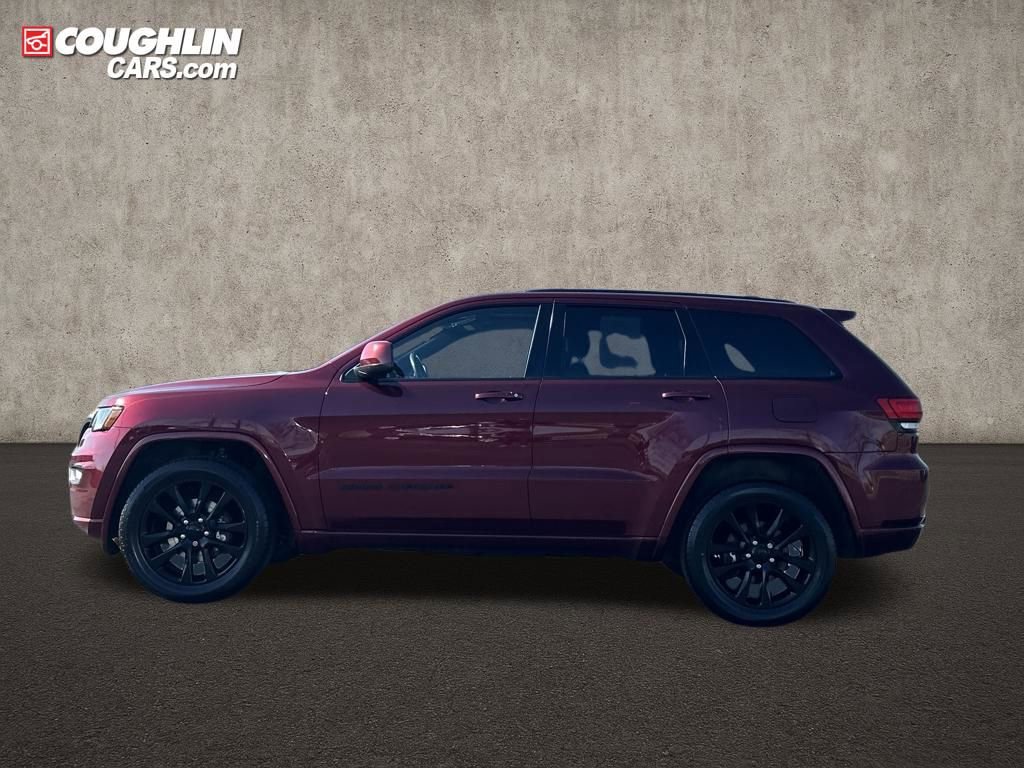 Used 2018 Jeep Grand Cherokee Altitude AWD/4WD image 4
