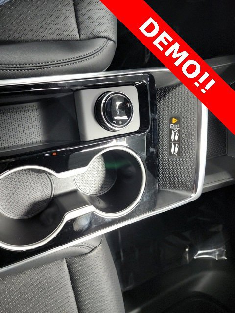New 2026 Chevrolet Equinox LT w/ Convenience Package II image 17