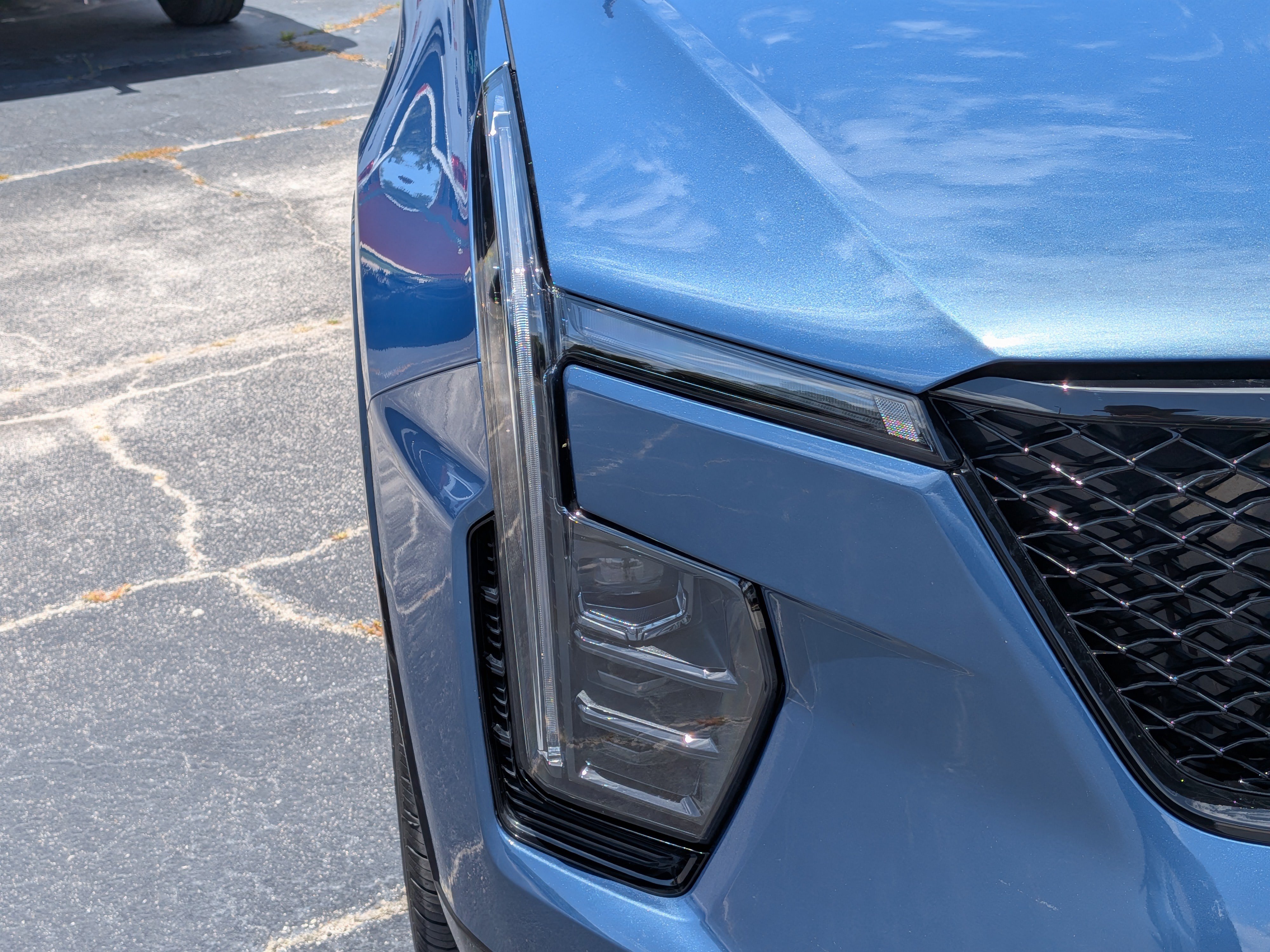 Certified 2024 Cadillac XT4 Sport FWD image 10