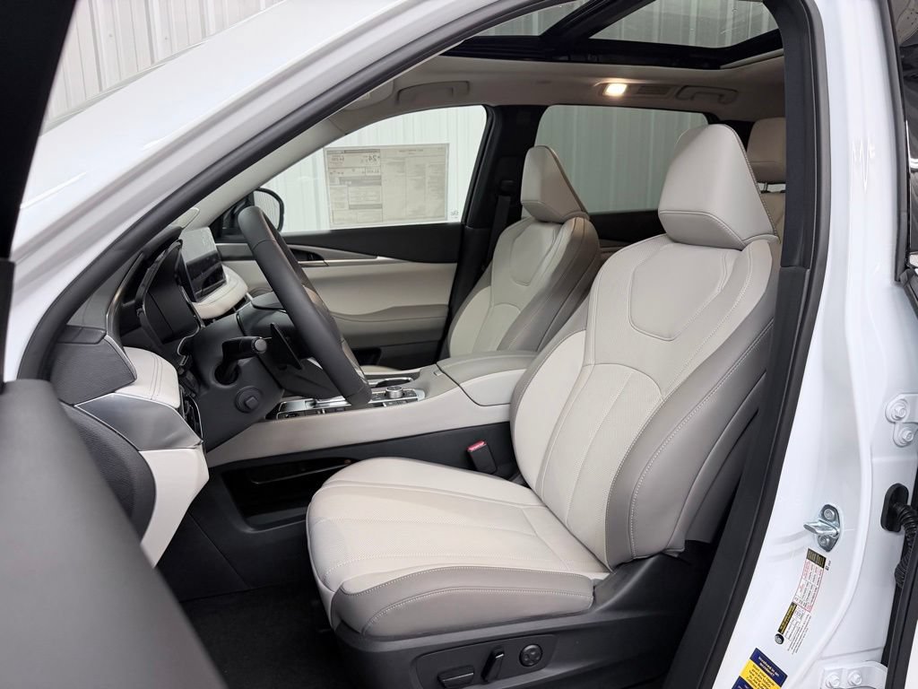 New 2027 INFINITI QX60 Luxe FWD image 13