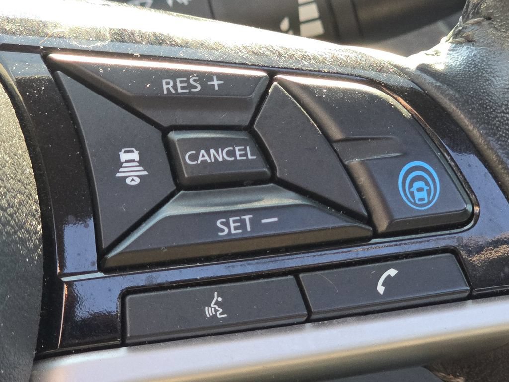 Used 2024 Nissan Altima 2.5 SV w/ SV Premium Package FWD image 30