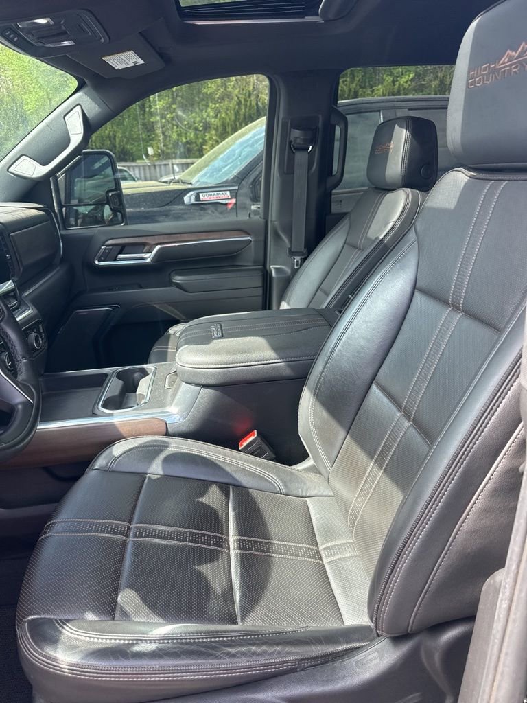 Used 2024 Chevrolet Silverado 2500 High Country w/ High Country Premium Package image 21