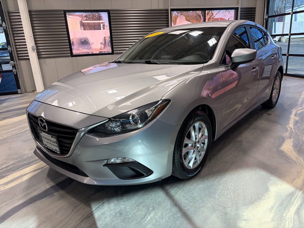 Used 2016 MAZDA MAZDA3 i Sport w/ Preferred Equipment Package image 4