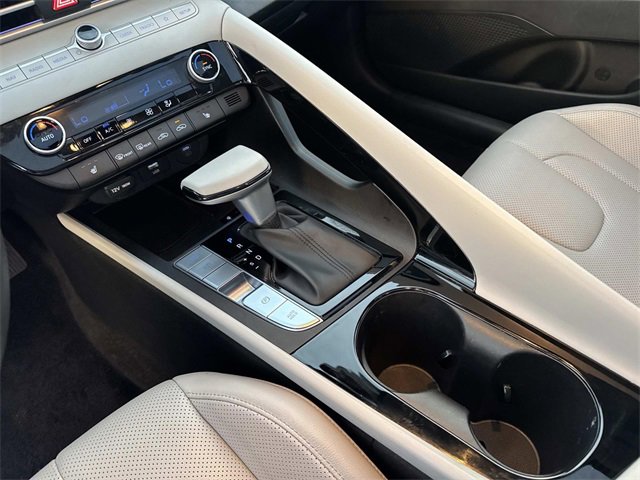 Used 2025 Hyundai Elantra Limited image 25