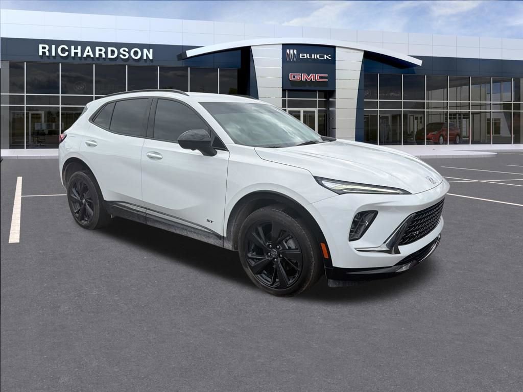 Used 2025 Buick Envision Sport Touring AWD/4WD image 5