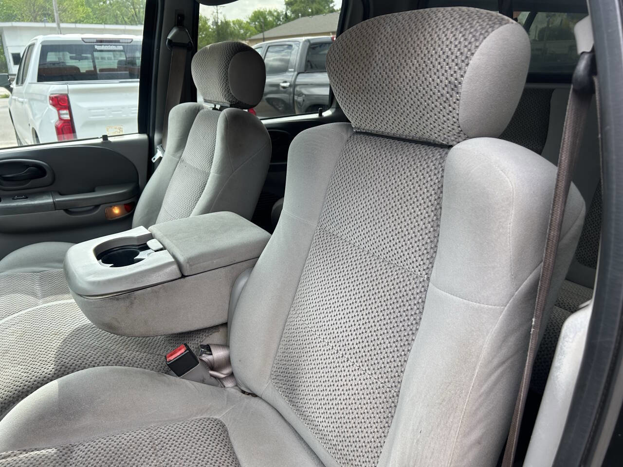 Used 2002 Ford F150 XLT AWD/4WD image 10