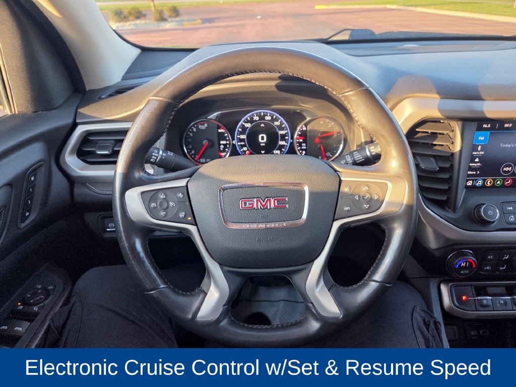 Used 2021 GMC Acadia Denali w/ Denali Ultimate Package AWD/4WD image 11