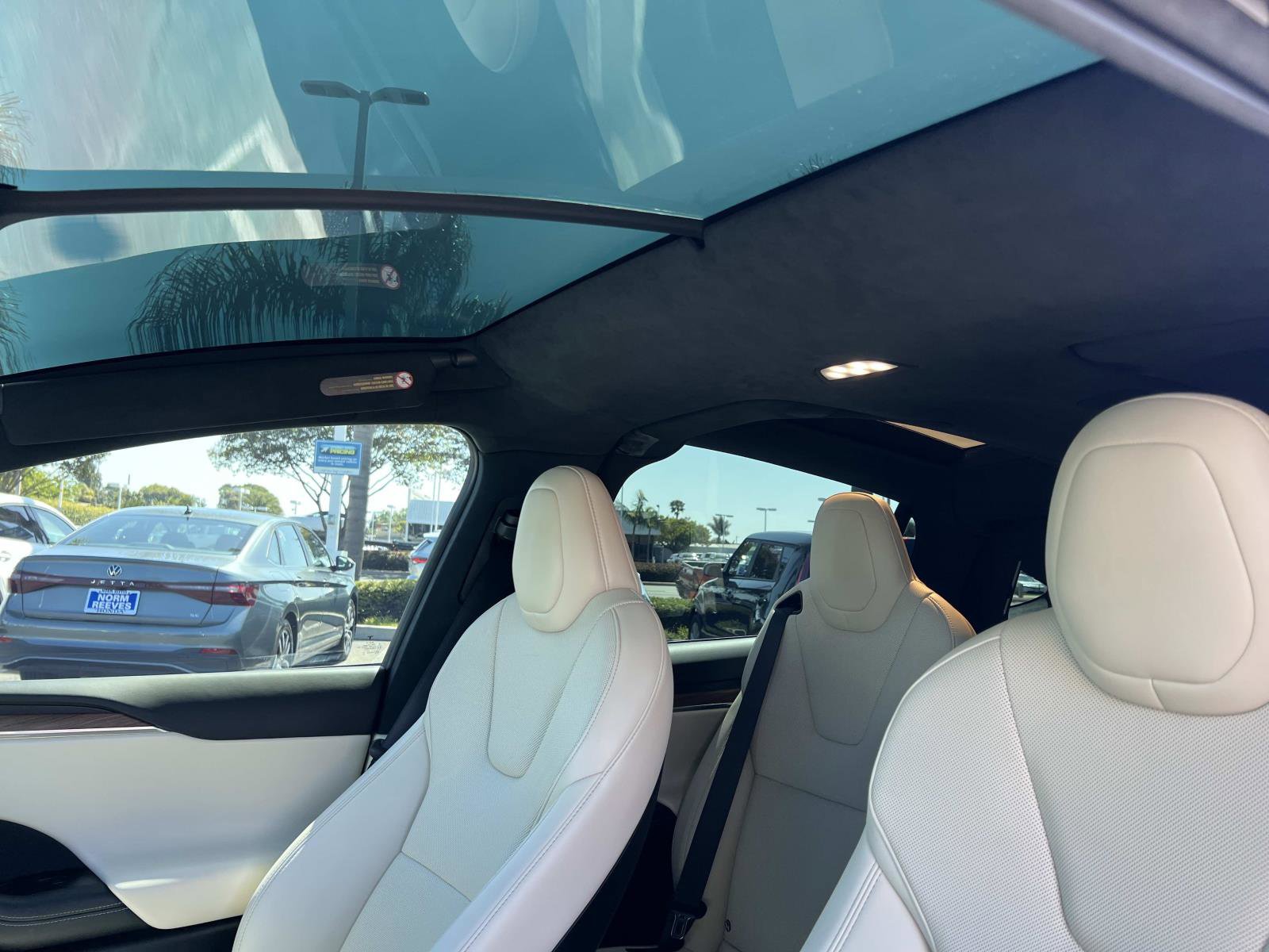 Used 2024 Tesla Model X AWD/4WD image 19