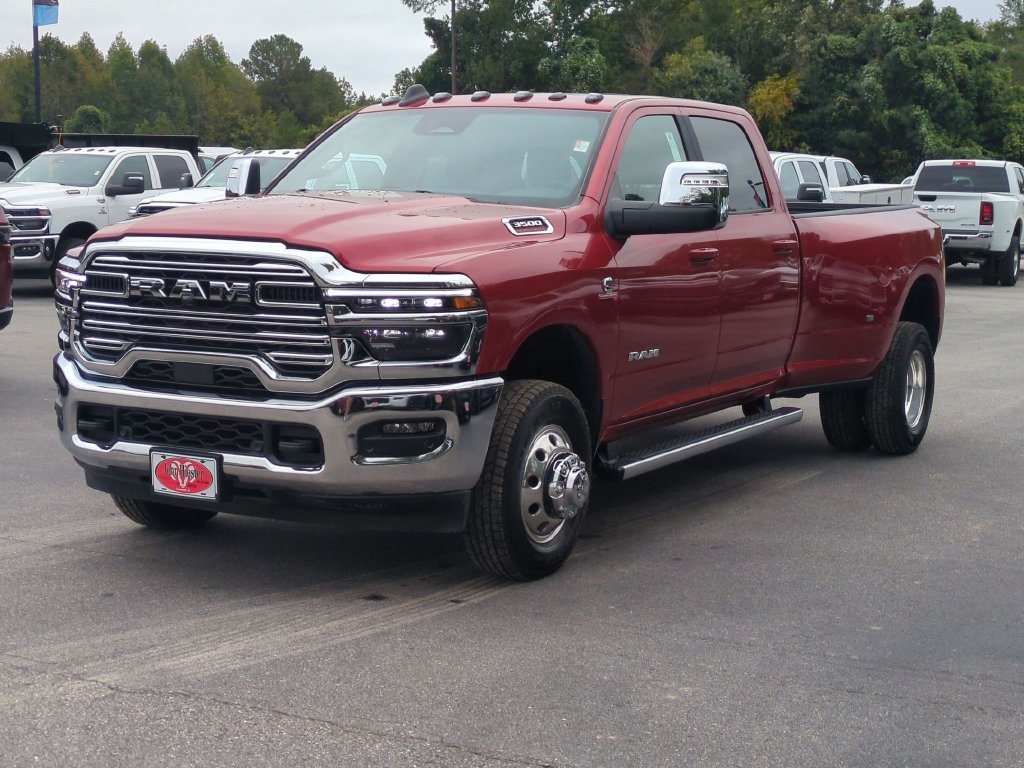 New 2026 RAM 3500 Laramie AWD/4WD image 8