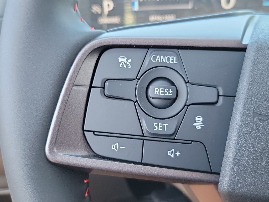 New 2027 Nissan Sentra SR FWD image 13