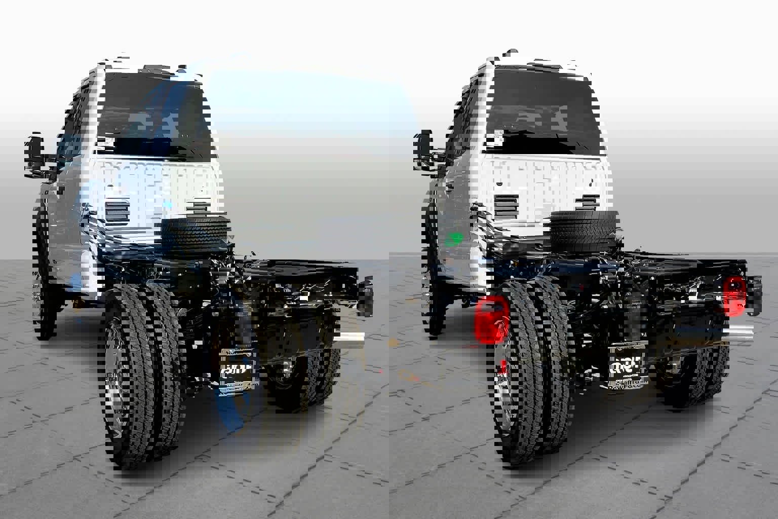 New 2025 Ford F450 XLT image 10