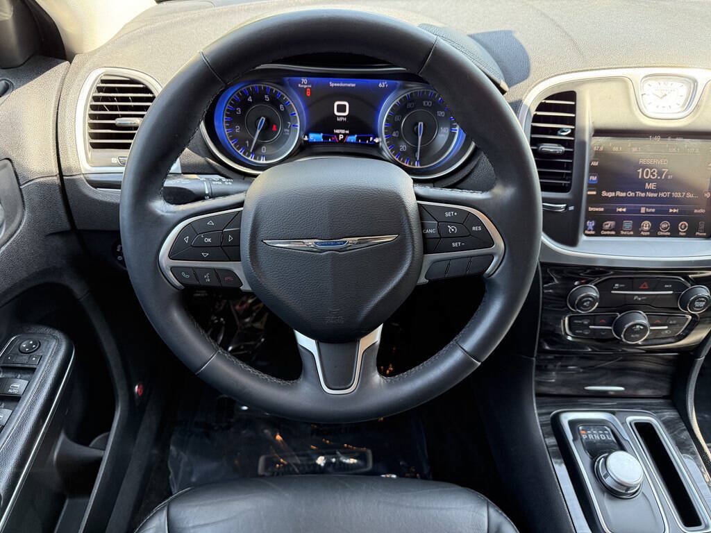 Used 2016 Chrysler 300 Limited RWD image 14