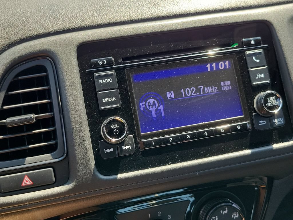 Certified 2021 Honda HR-V LX image 29