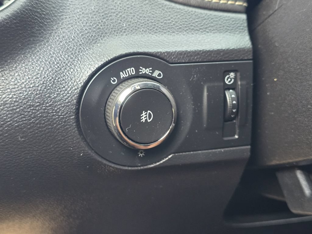 Used 2013 Chevrolet Camaro LT RWD image 23