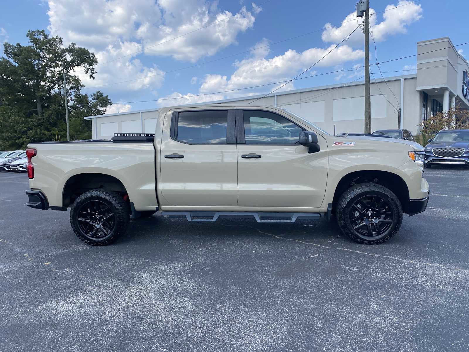 Used 2022 Chevrolet Silverado 1500 LT Trail Boss w/ LT Trail Boss Premium Package image 8