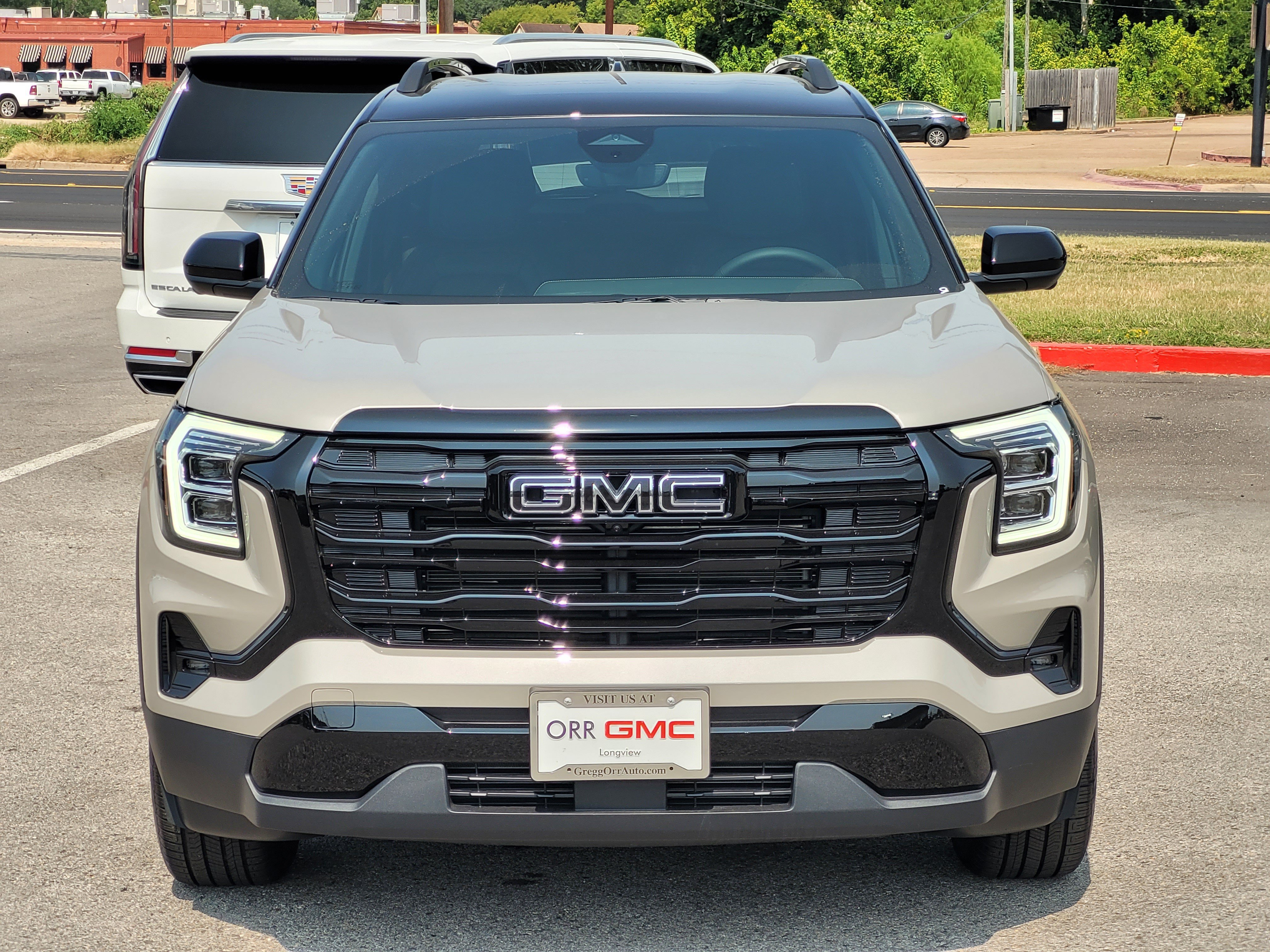New 2027 GMC Terrain Elevation w/ Elevation Premium Package FWD image 2