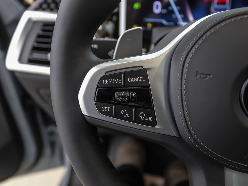 New 2026 BMW X5 xDrive40i w/ M Sport Package AWD/4WD image 12