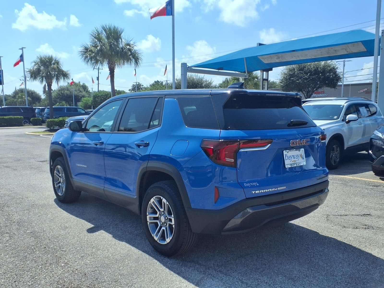 Used 2025 GMC Terrain Elevation AWD/4WD image 23