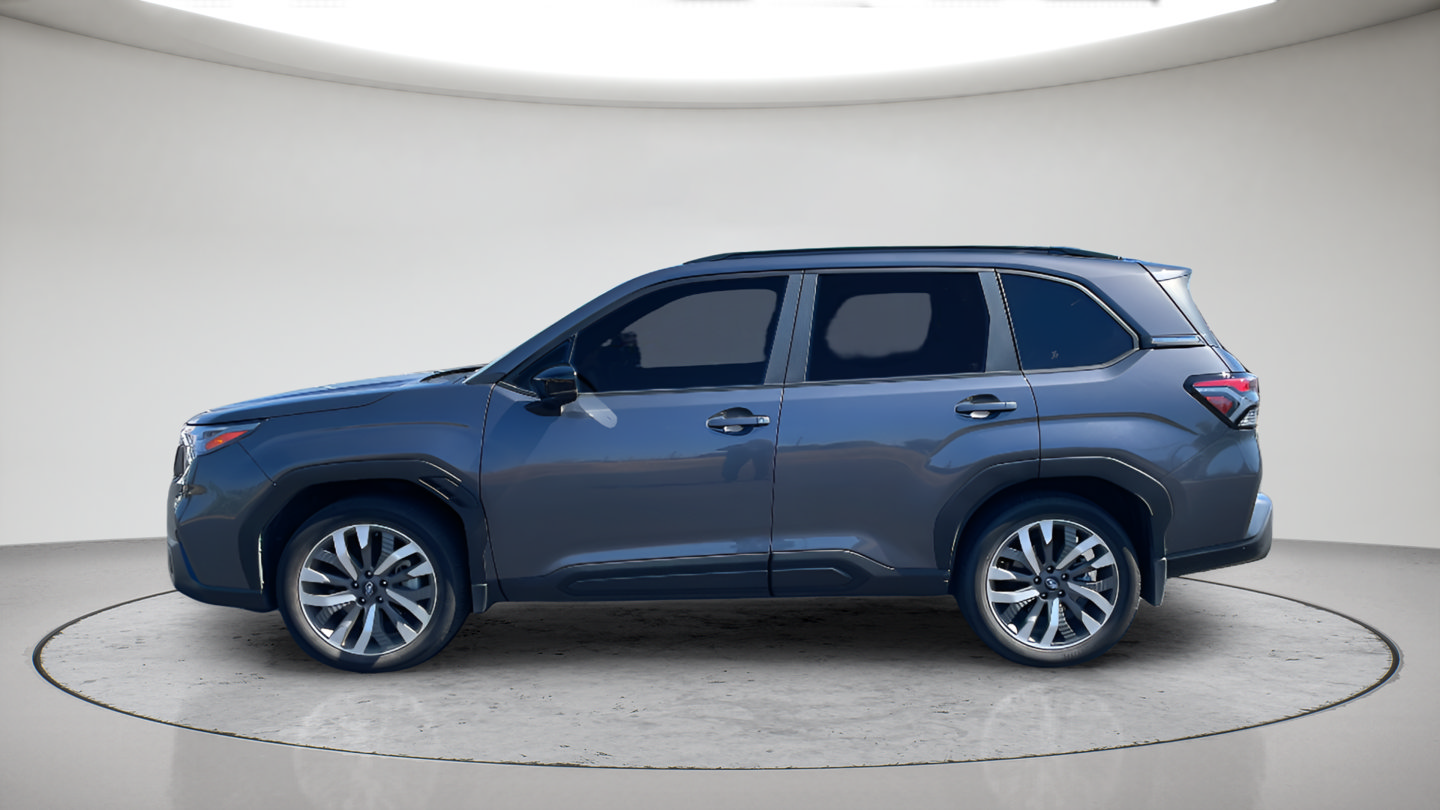 Used 2025 Subaru Forester Touring AWD/4WD image 18