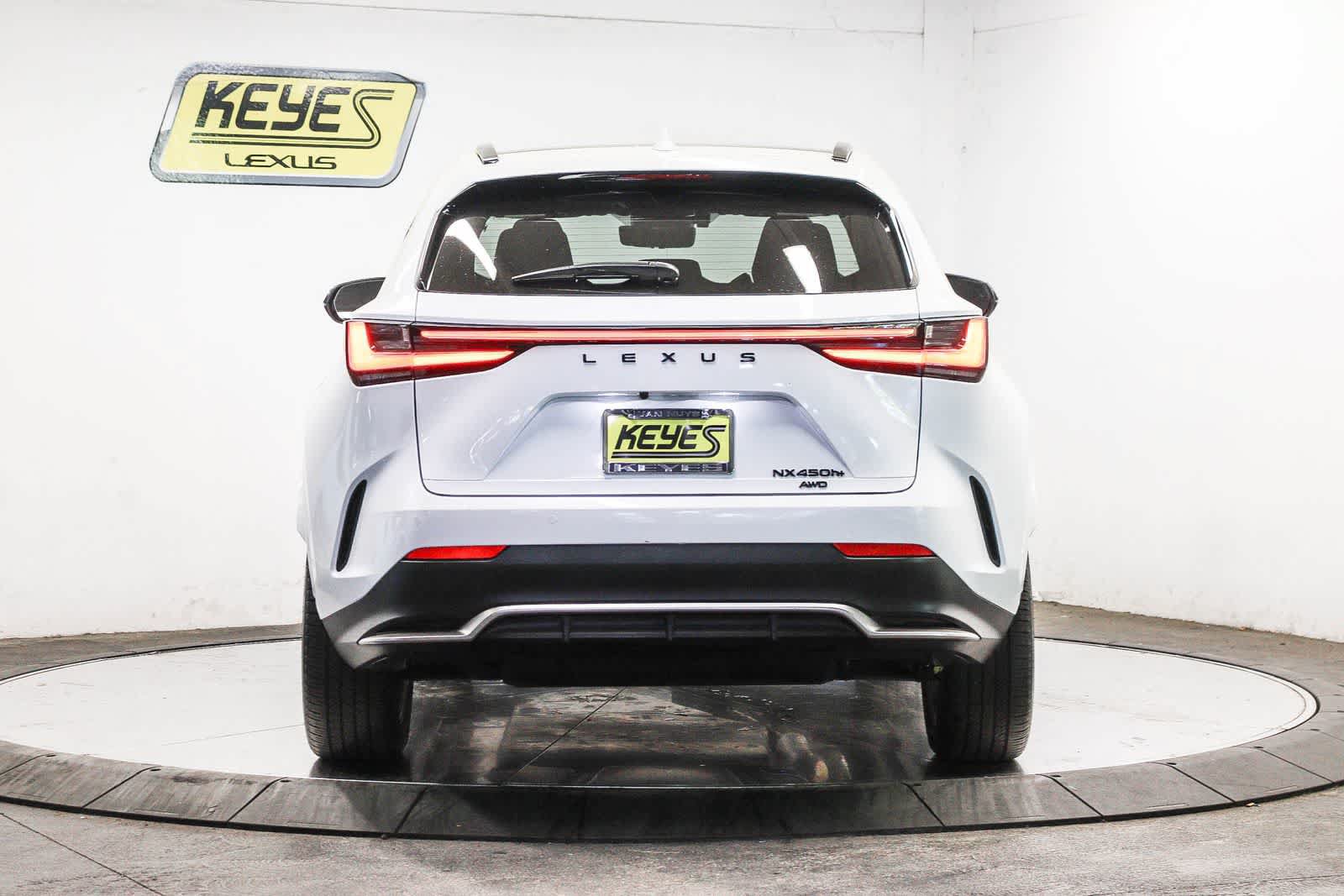 Used 2026 Lexus NX 450h+ F Sport AWD/4WD image 3