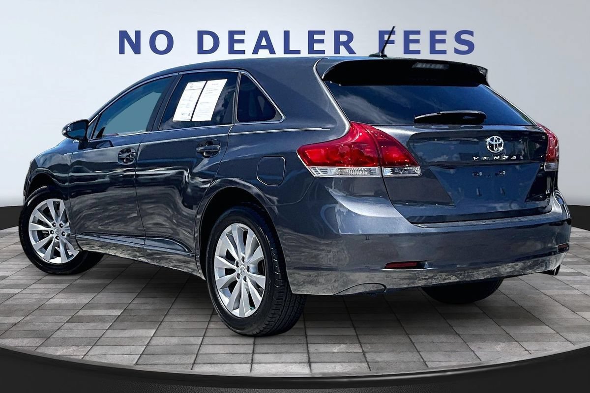 Used 2013 Toyota Venza LE FWD image 4